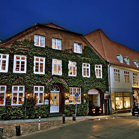 Ferienwohnung Im Wasserviertel Линебург Экстерьер фото